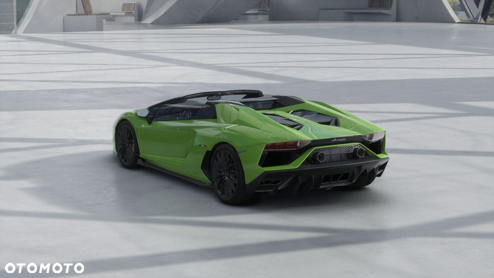 Lamborghini Aventador - 7