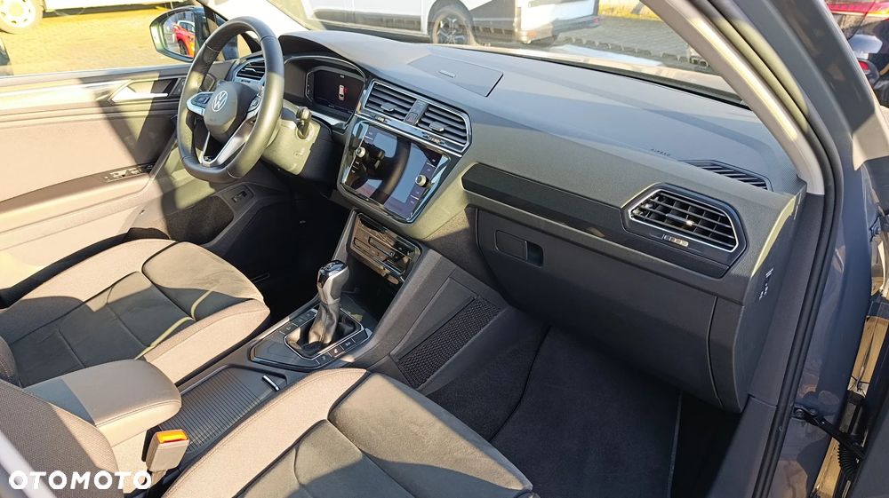 Volkswagen Tiguan - 24