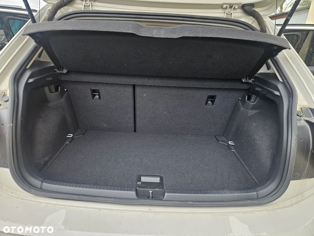 Volkswagen Polo 1.0 TSI Life Plus - 26