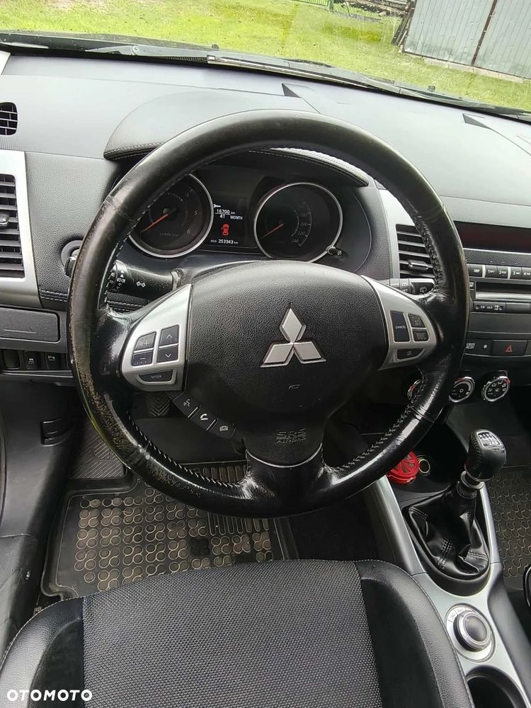 Mitsubishi Outlander 2.2 DI-D 4WD Invite - 7