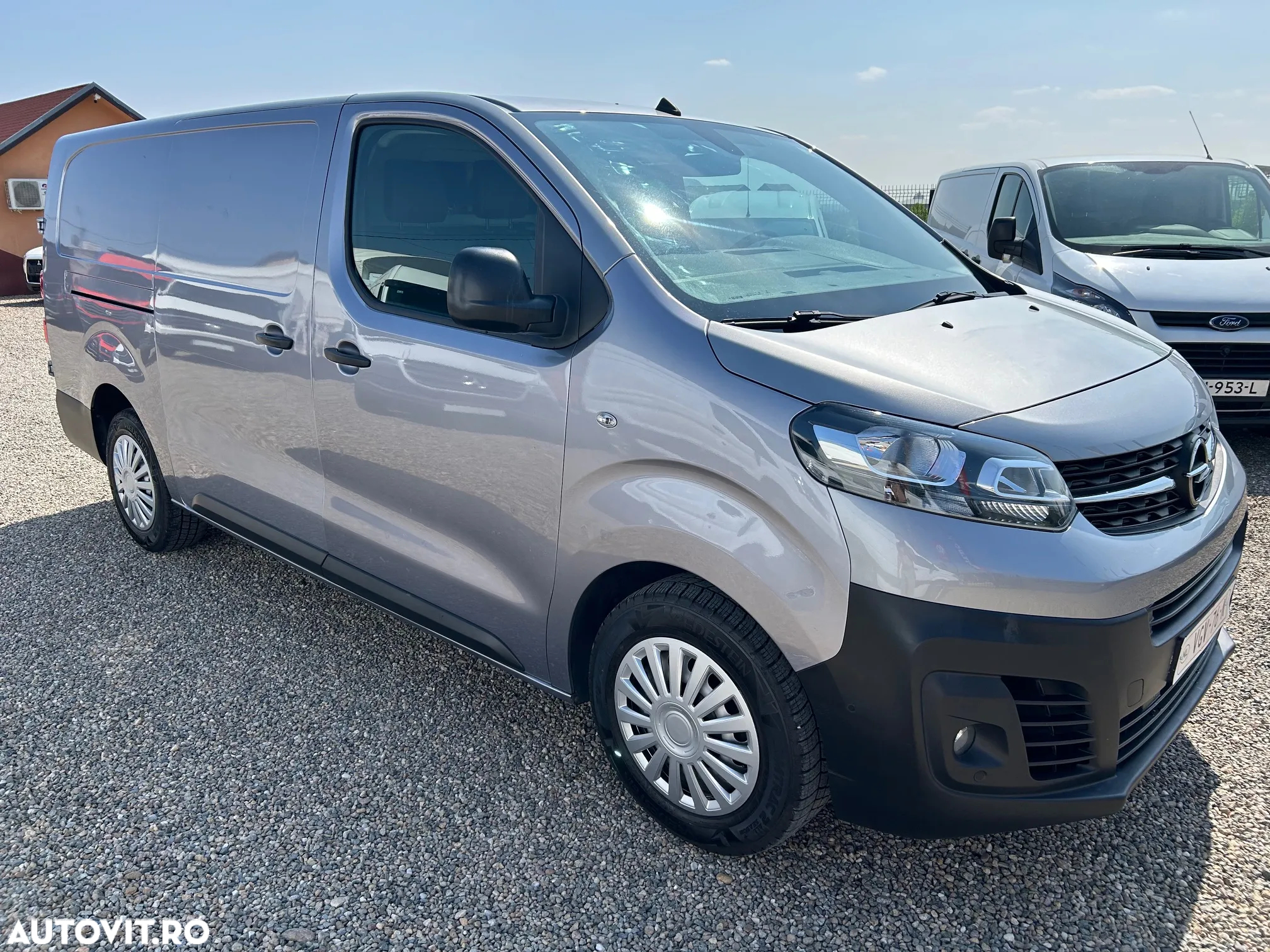Opel Vivaro - 4