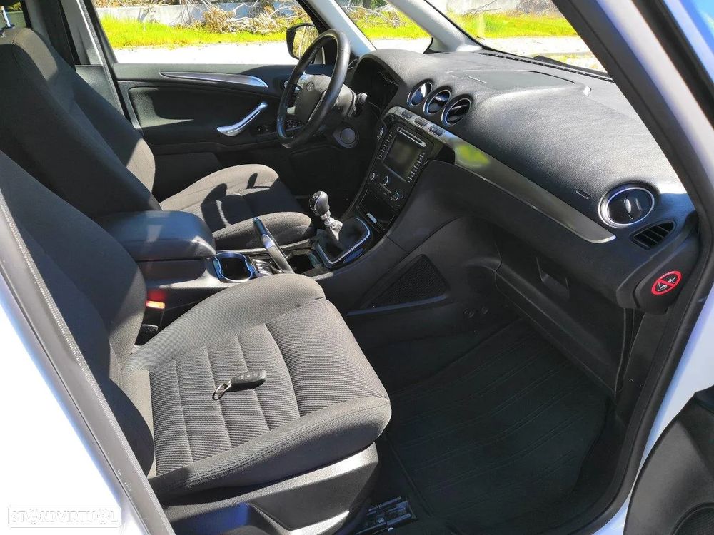 Ford Galaxy 1.6 TDCi Titanium - 31