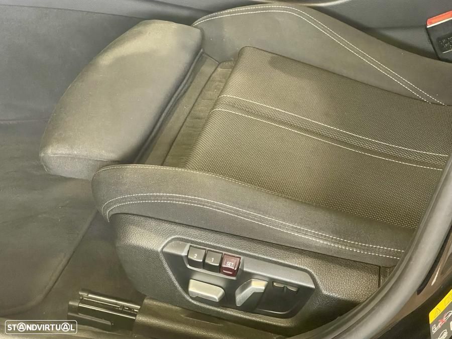 BMW 330 e iPerformance Line Sport - 11