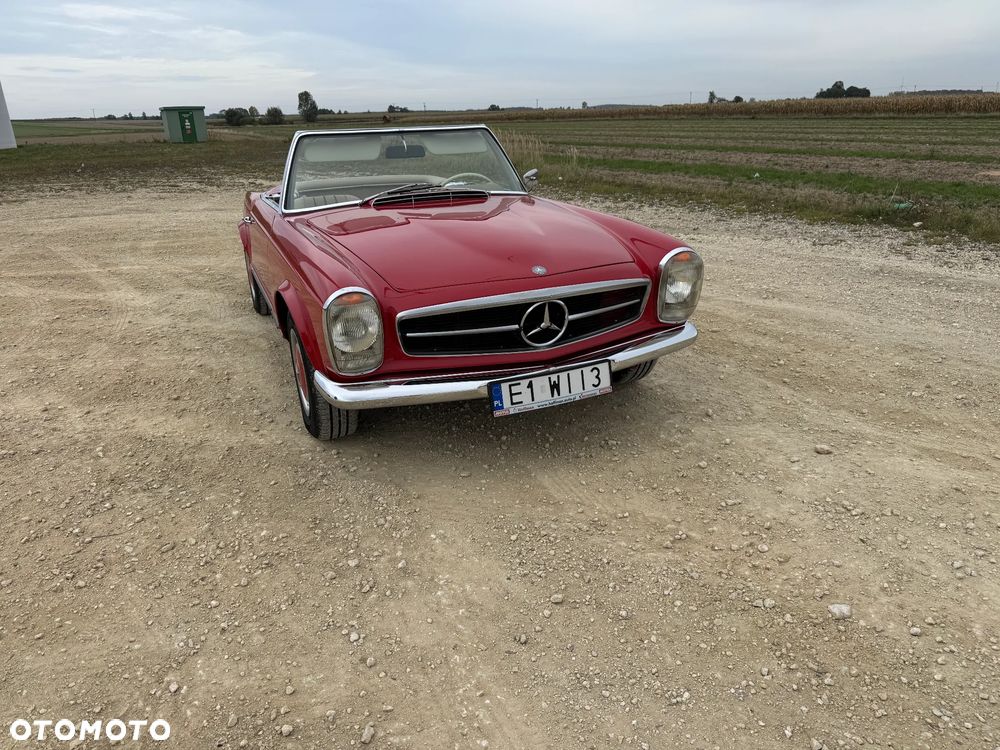 Mercedes-Benz SL - 25