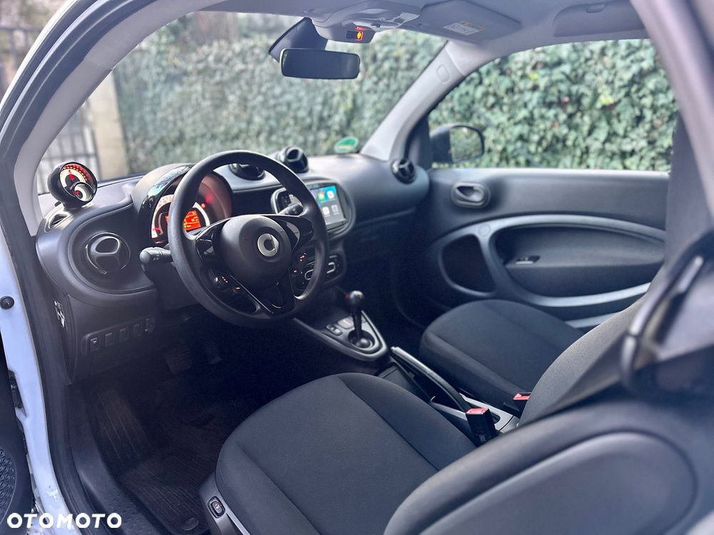 Smart Fortwo EQ - 12