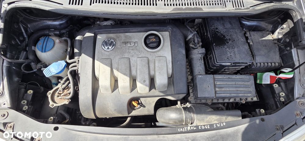 Volkswagen Touran 1.9 TDI DPF Highline - 17