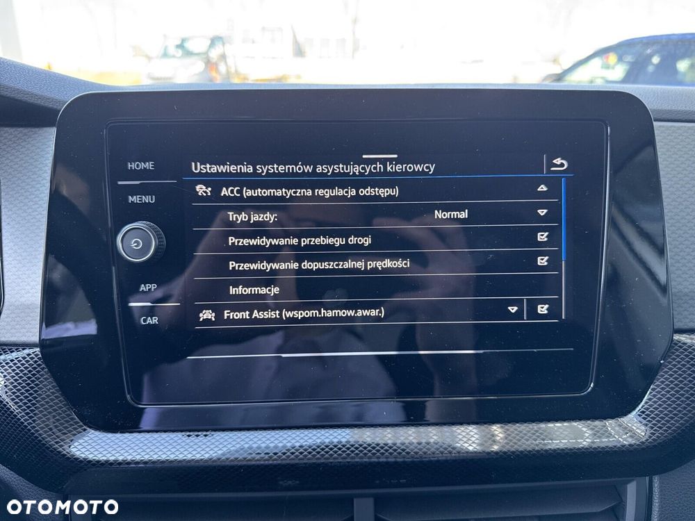 Volkswagen T-Cross - 34