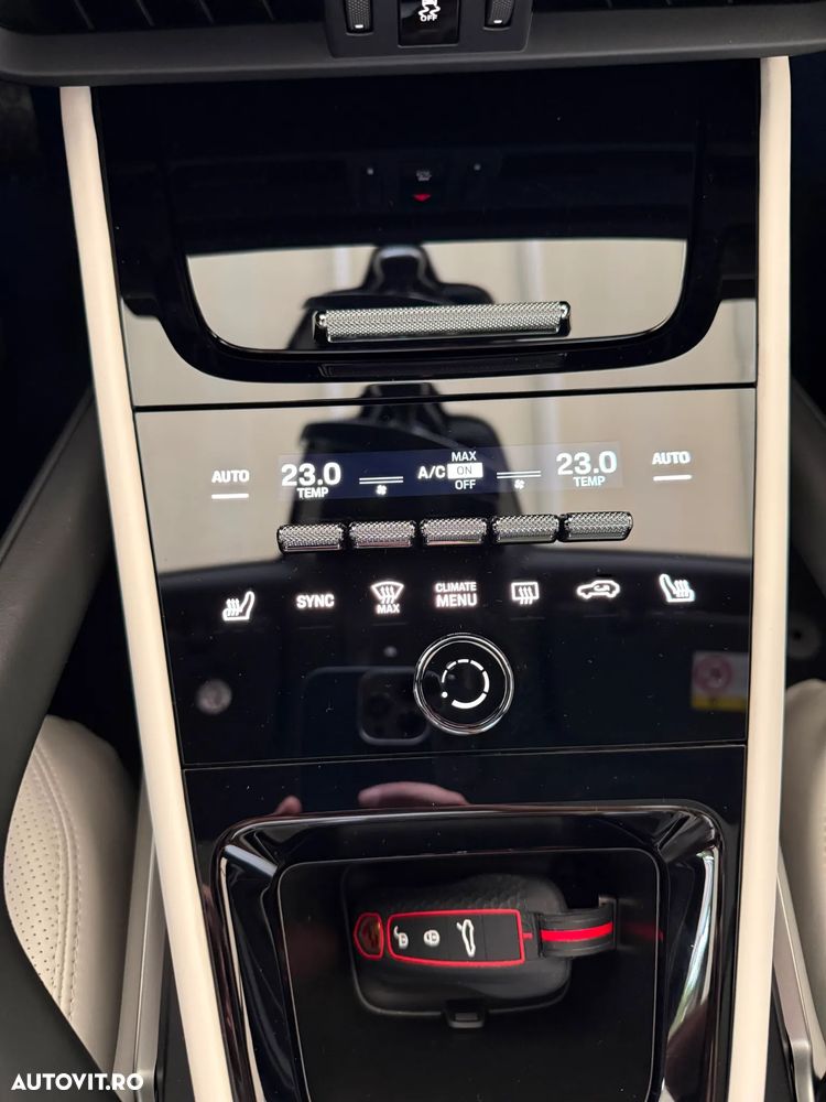 Porsche Cayenne Coupe - 14