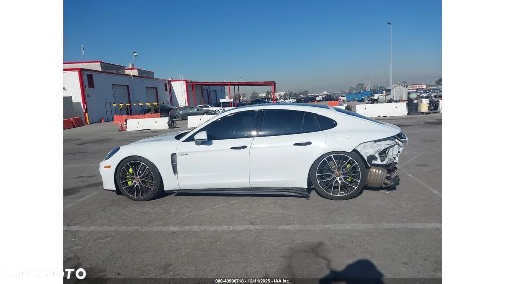 Porsche Panamera - 5