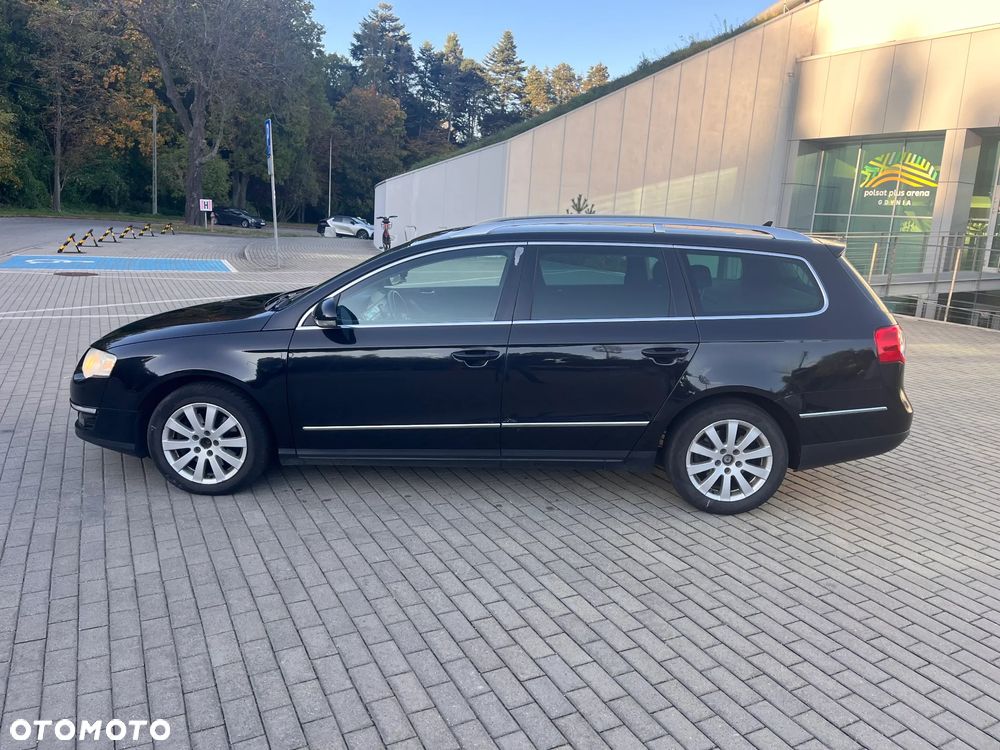 Volkswagen Passat - 11