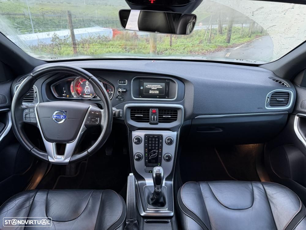 Volvo V40 D2 Ocean Race - 10