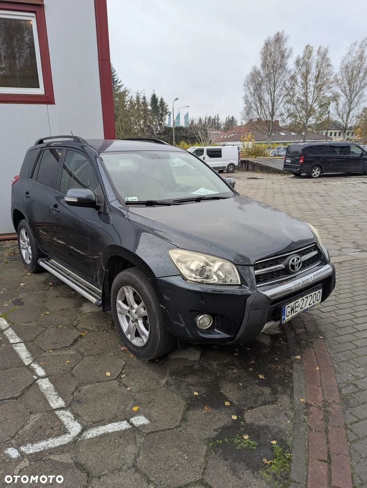 Toyota RAV4 ver-2-2-d--4d-sol - 2