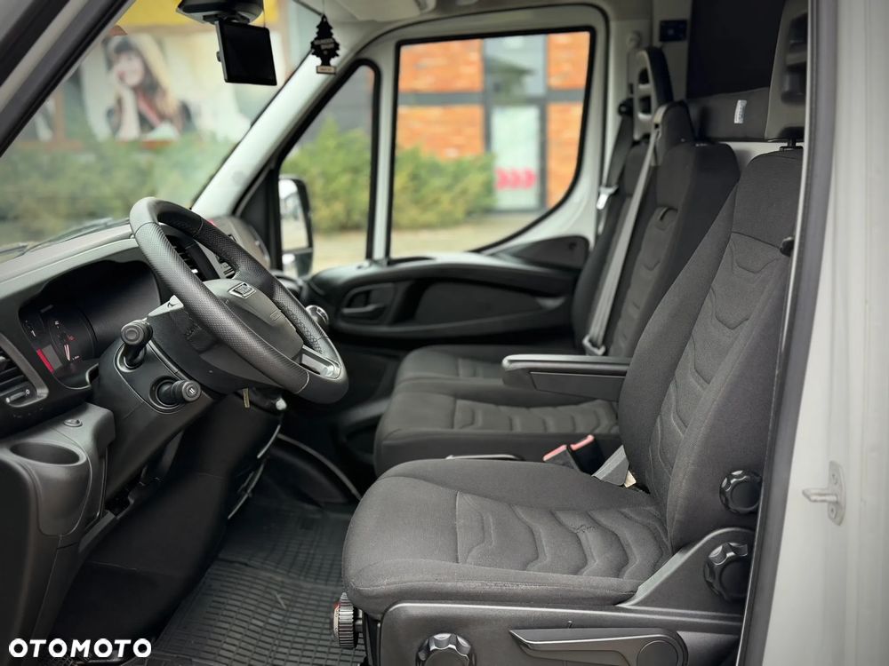 Iveco 35S17 - 14