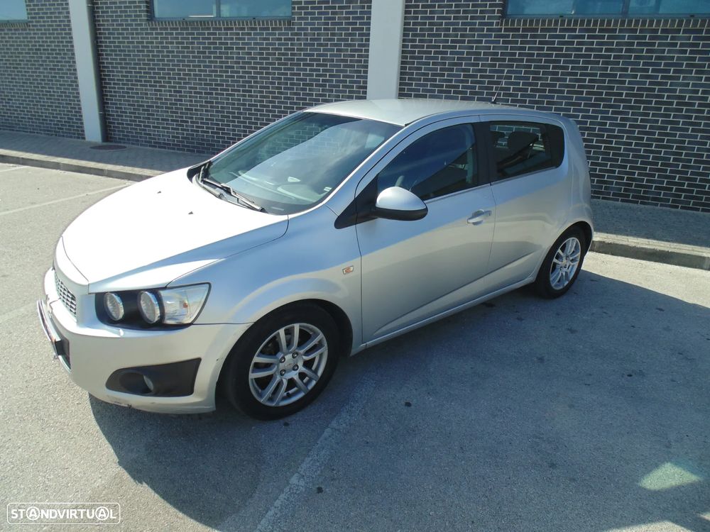 Chevrolet Aveo 1.2 LT Bi-Fuel - 2