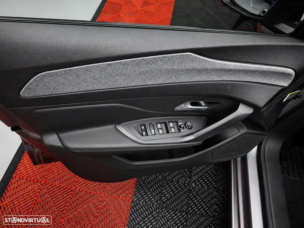 Peugeot 308 1.2 Hybrid Allure e-DCS6 - 34
