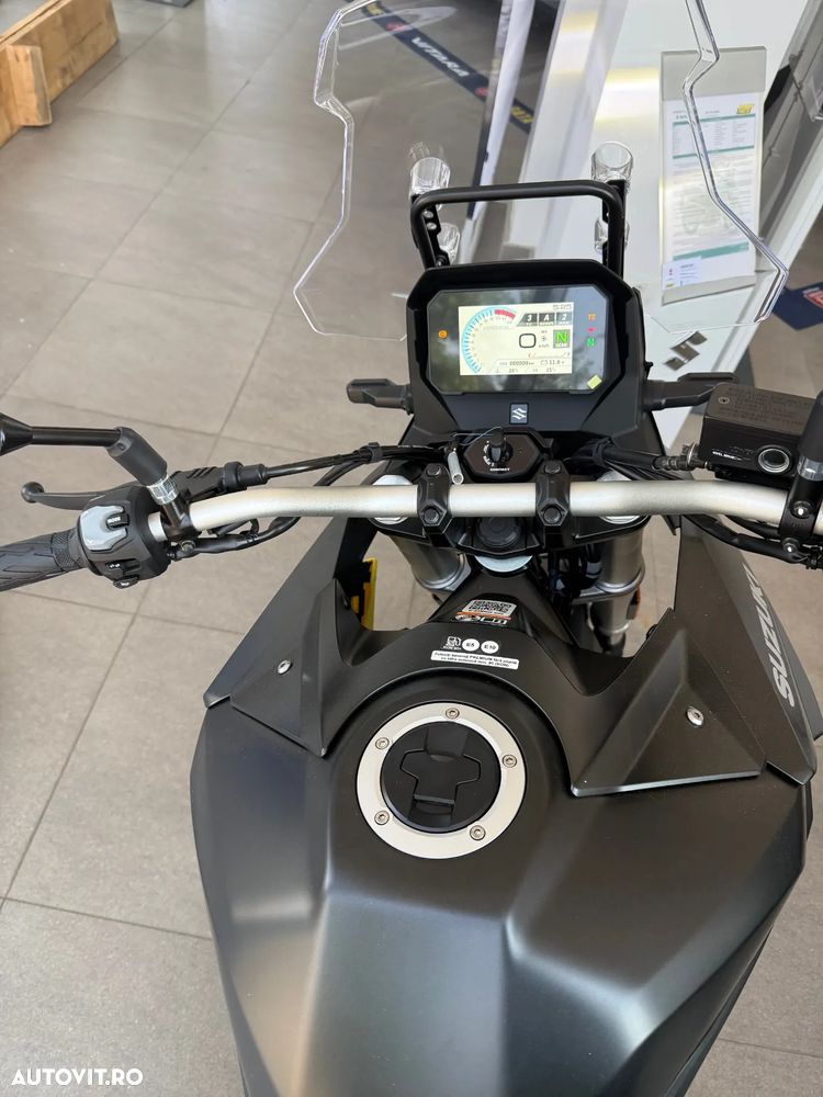 Suzuki V-Strom 800DE - 2