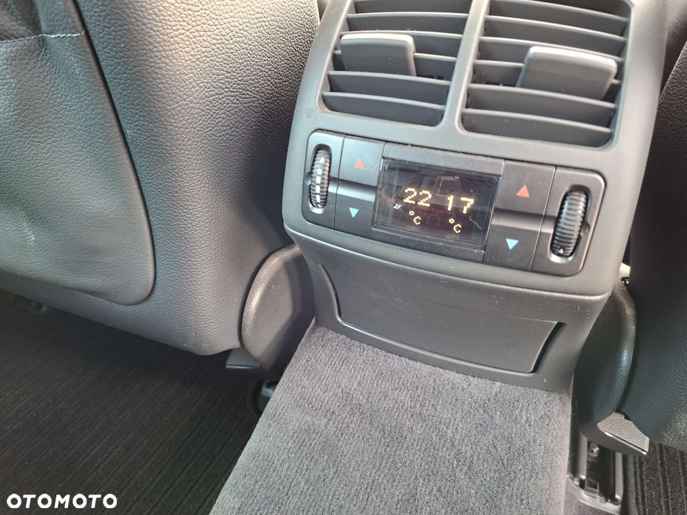 Mercedes-Benz Klasa E 55 AMG Automatik - 17