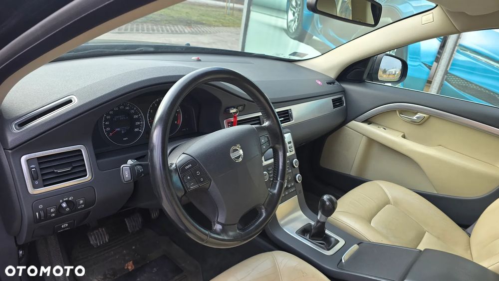 Volvo V70 - 15