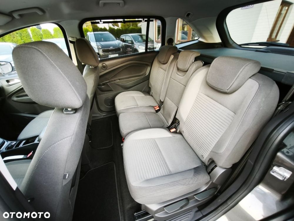 Ford Grand C-MAX - 18