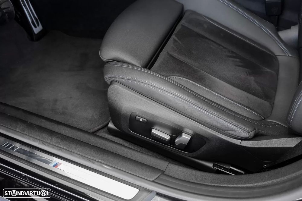 BMW i4 eDrive40 Pack Desportivo M - 17