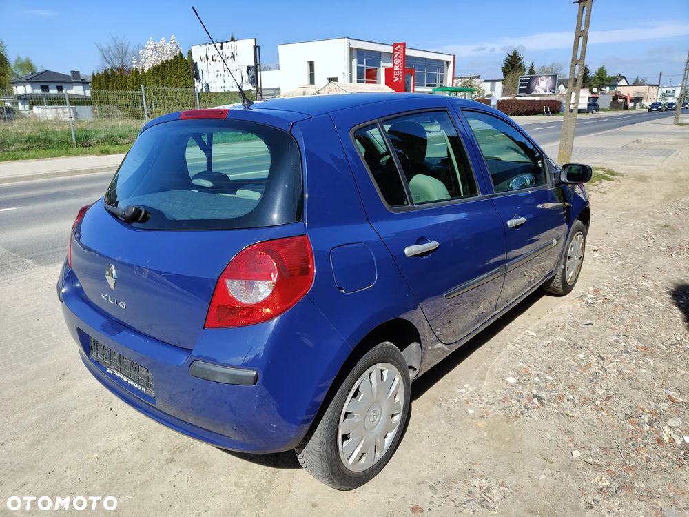 Renault Clio - 5