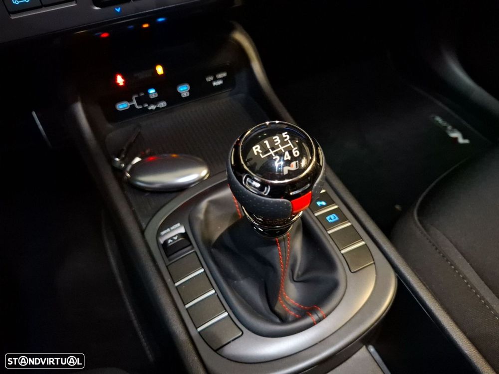 Hyundai Kauai 1.0 T-GDi Premium (TT) - 18