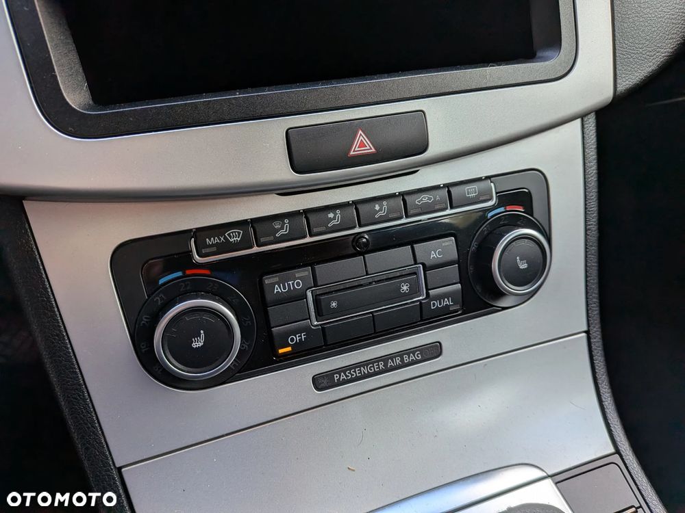 Volkswagen Passat - 18