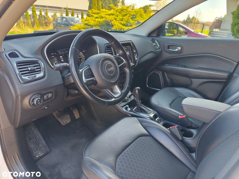 Jeep Compass 1.3 T4 PHEV 4xe Longitude S&S - 8