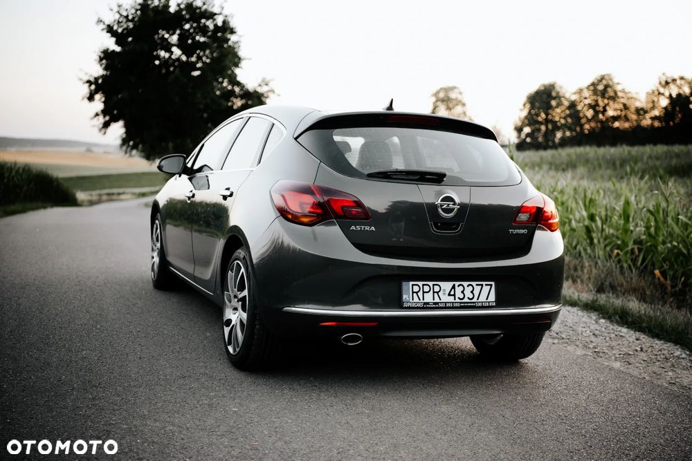 Opel Astra 1.4 T Cosmo - 3