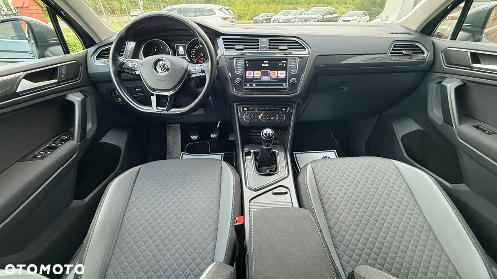 Volkswagen Tiguan - 20