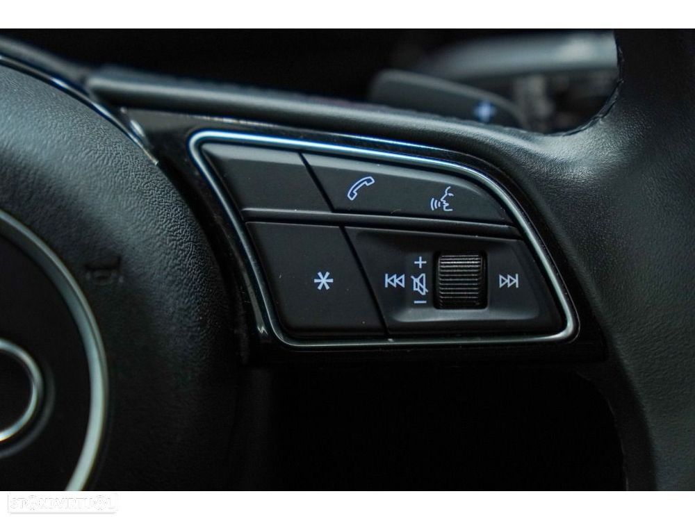 Audi A3 Limousine 30 TFSI Advanced S tronic - 20