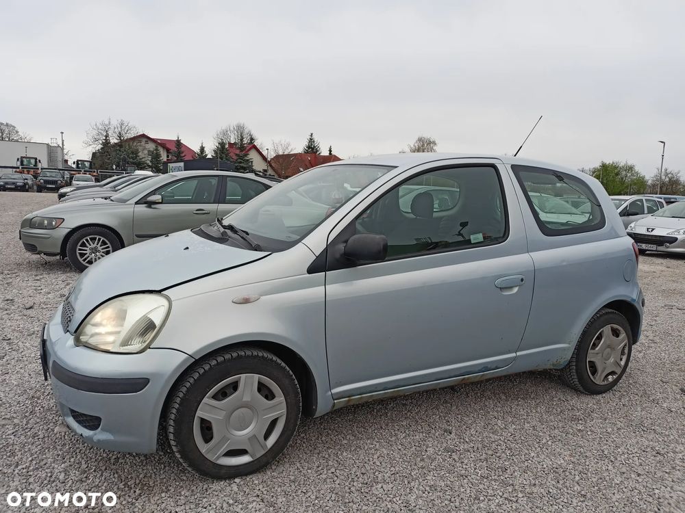 Toyota Yaris - 1
