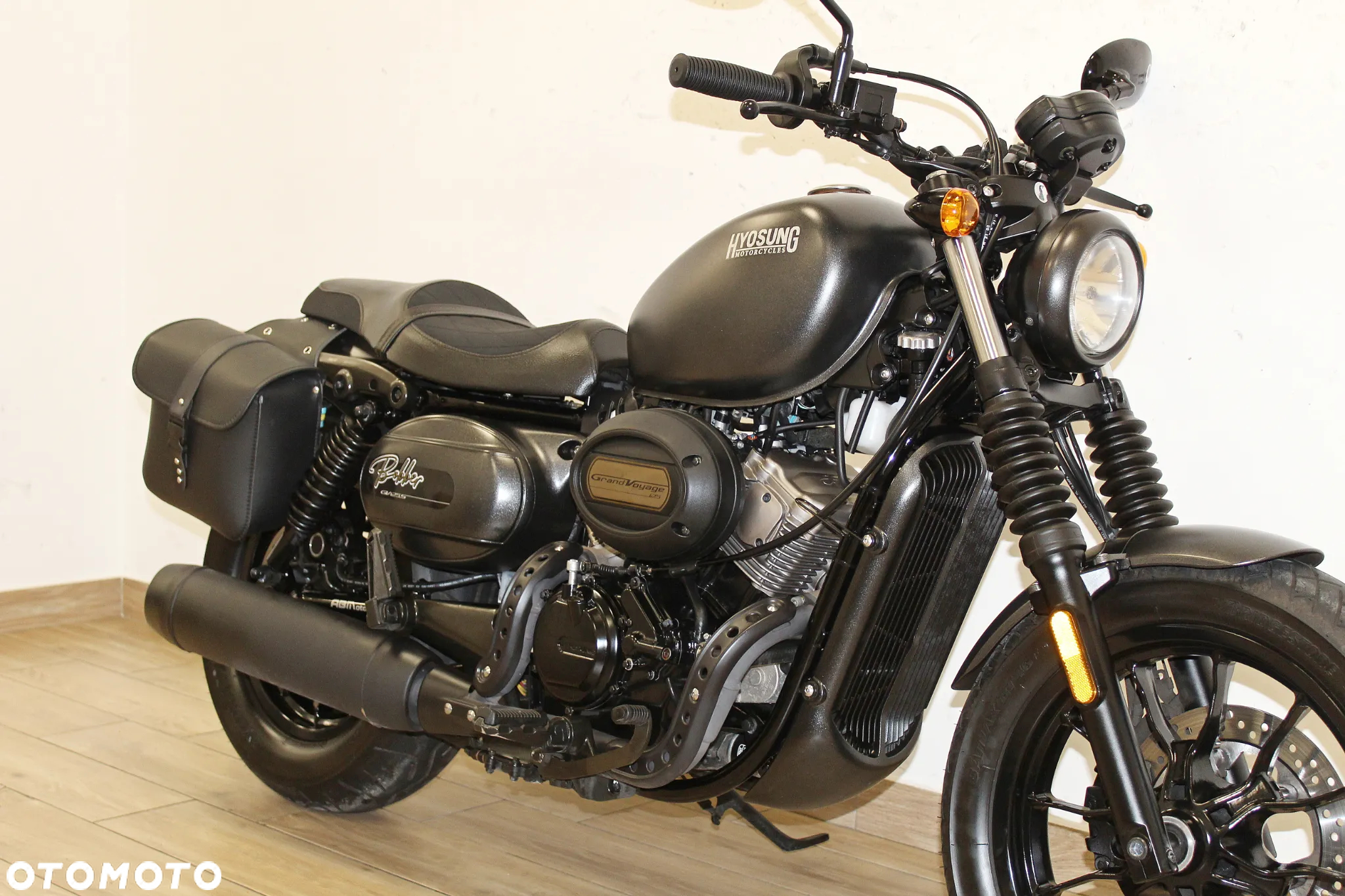 Hyosung GV - 8