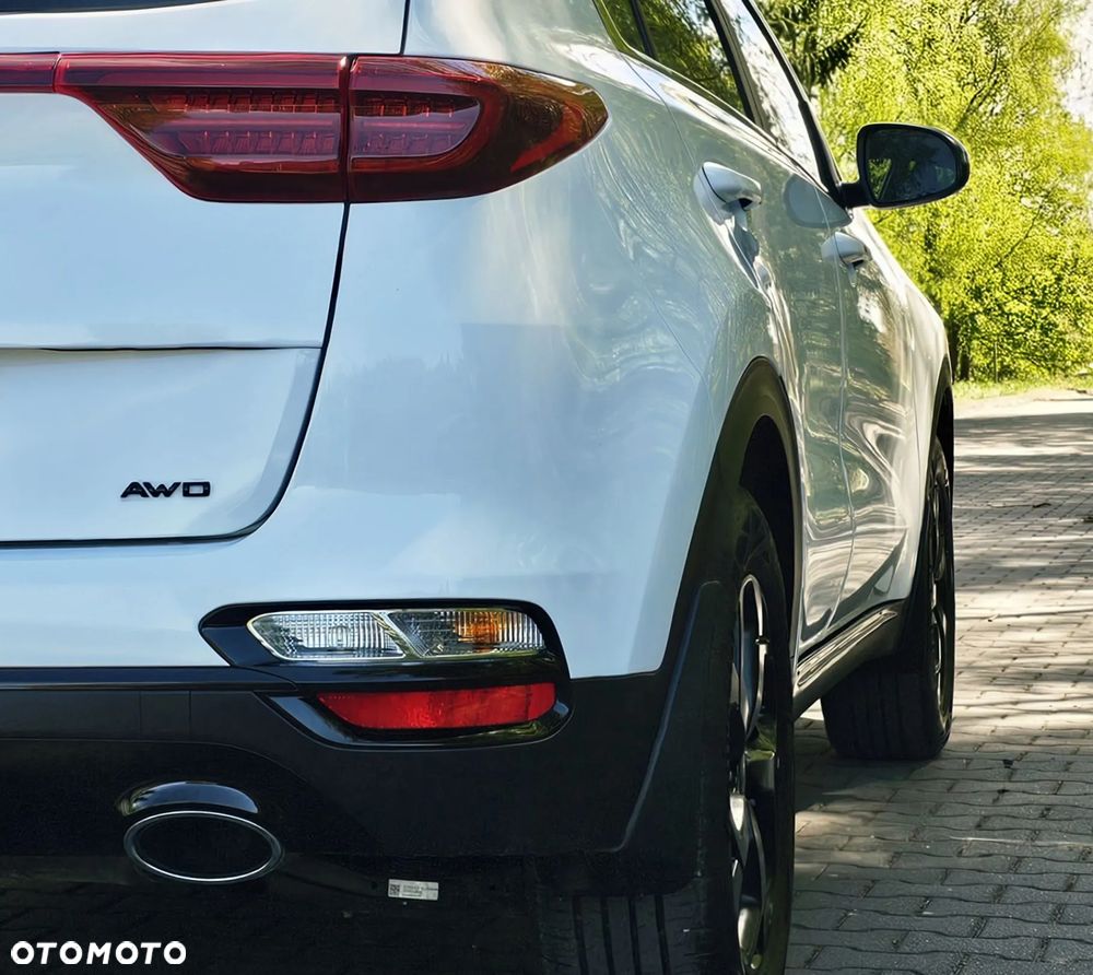 Kia Sportage 1.6 CRDI AWD Eco-Dynamics+ (48V M-H) DCT Black Edition - 16