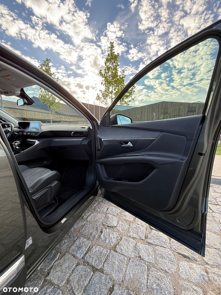 Peugeot 3008 1.5 BlueHDi Allure S&S - 12