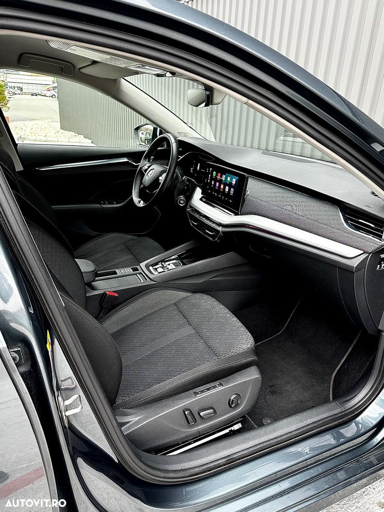 Skoda Octavia Combi 2.0 TDI DSG Style - 17