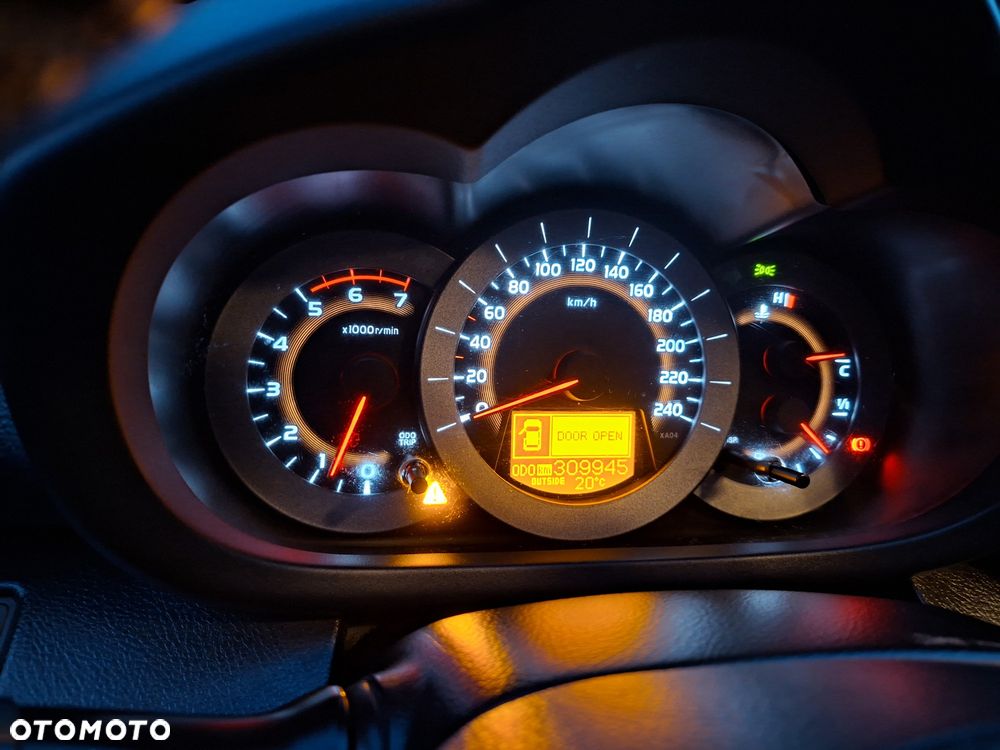 Toyota RAV4 - 7