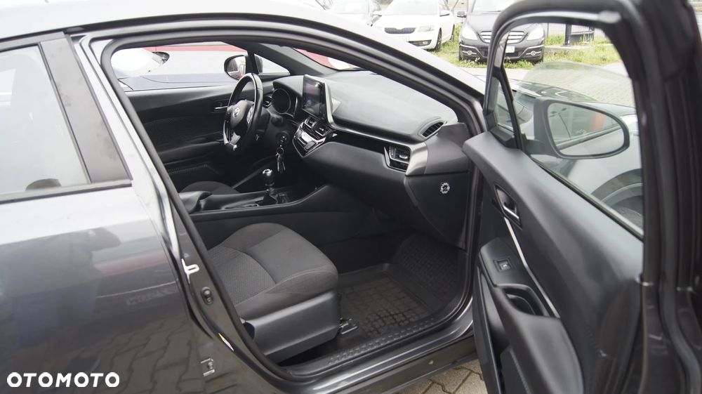 Toyota C-HR 1.2 T Dynamic - 22