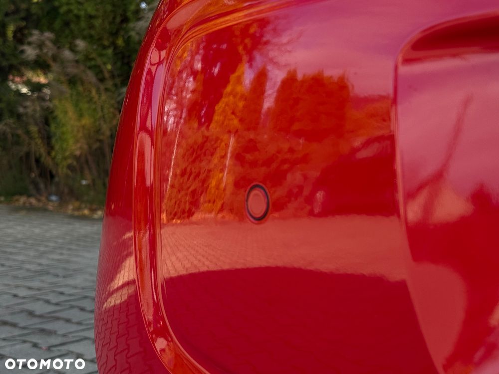 Volkswagen up! ASG colour fortana red - 9