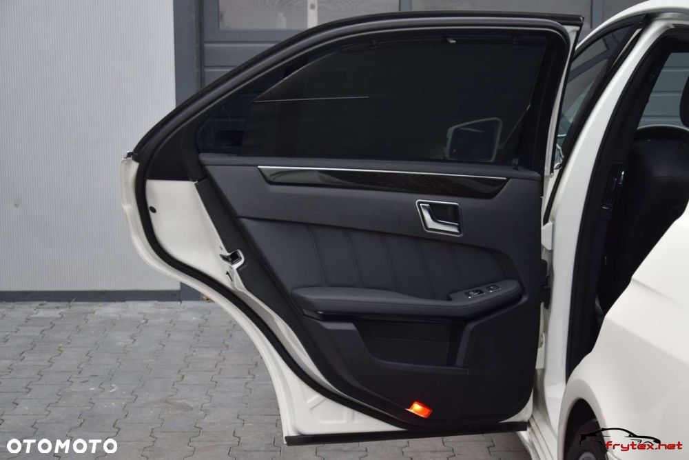 Mercedes-Benz Klasa E - 22