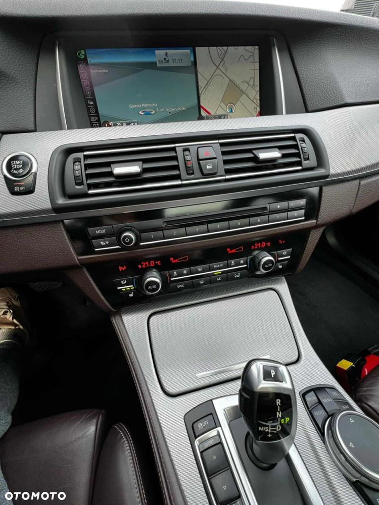 BMW Seria 5 520d xDrive Luxury Line - 16