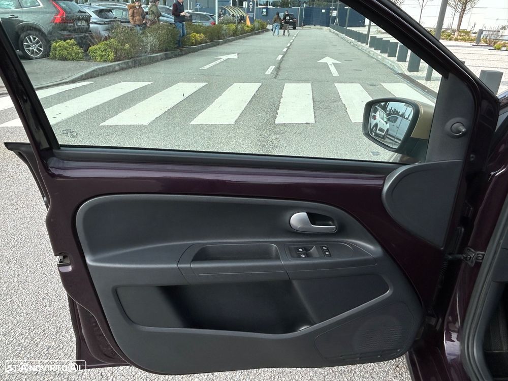 SEAT Mii 1.0 Ecomotive by Cosmopolitan - 21