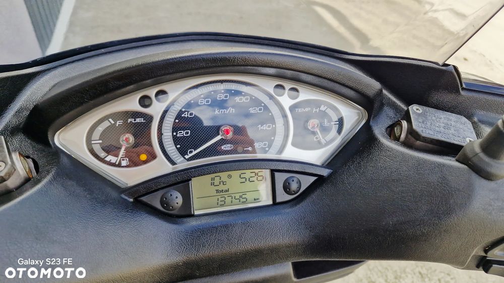 Yamaha X-max - 5
