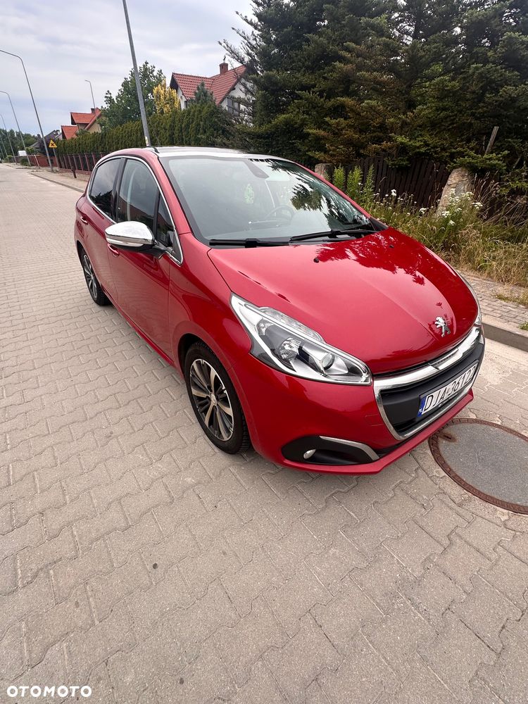 Peugeot 208 1.2 PureTech Allure - 1