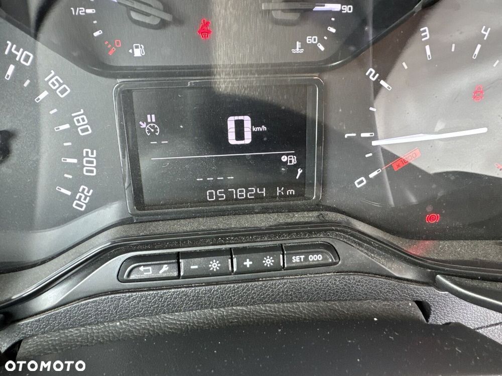 Toyota PROACE CITY - 12