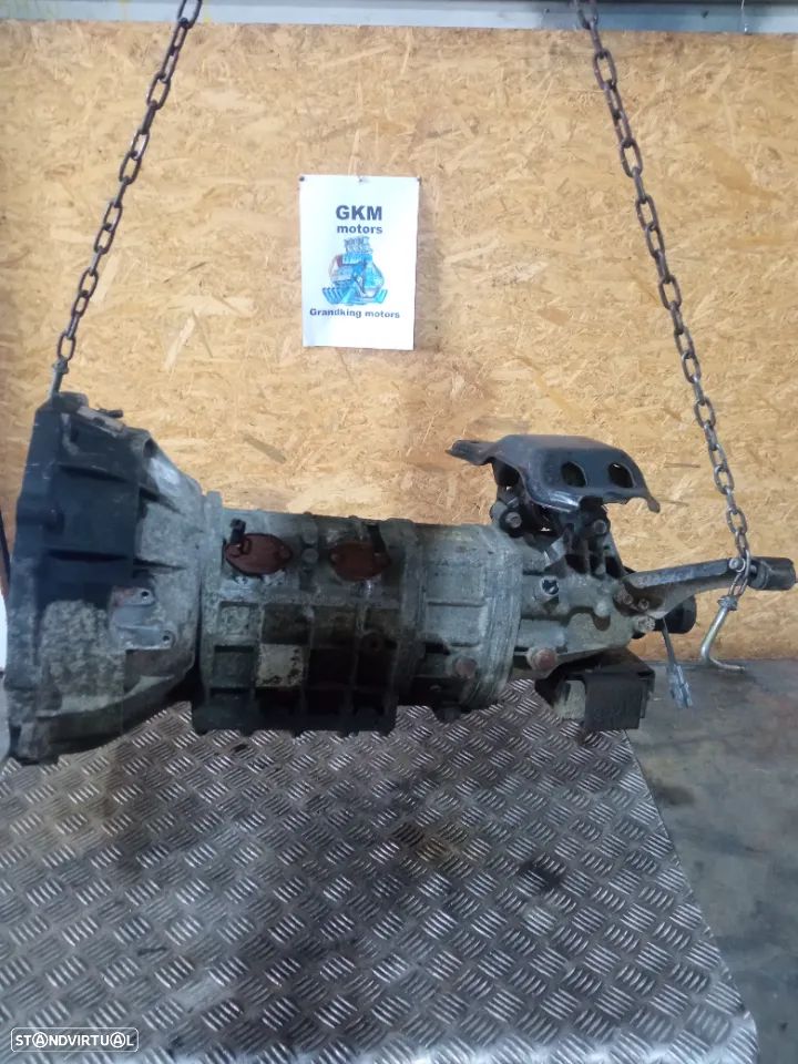 Caixa de velocidades Mazda Bongo 2.5TD 4x2 - 6