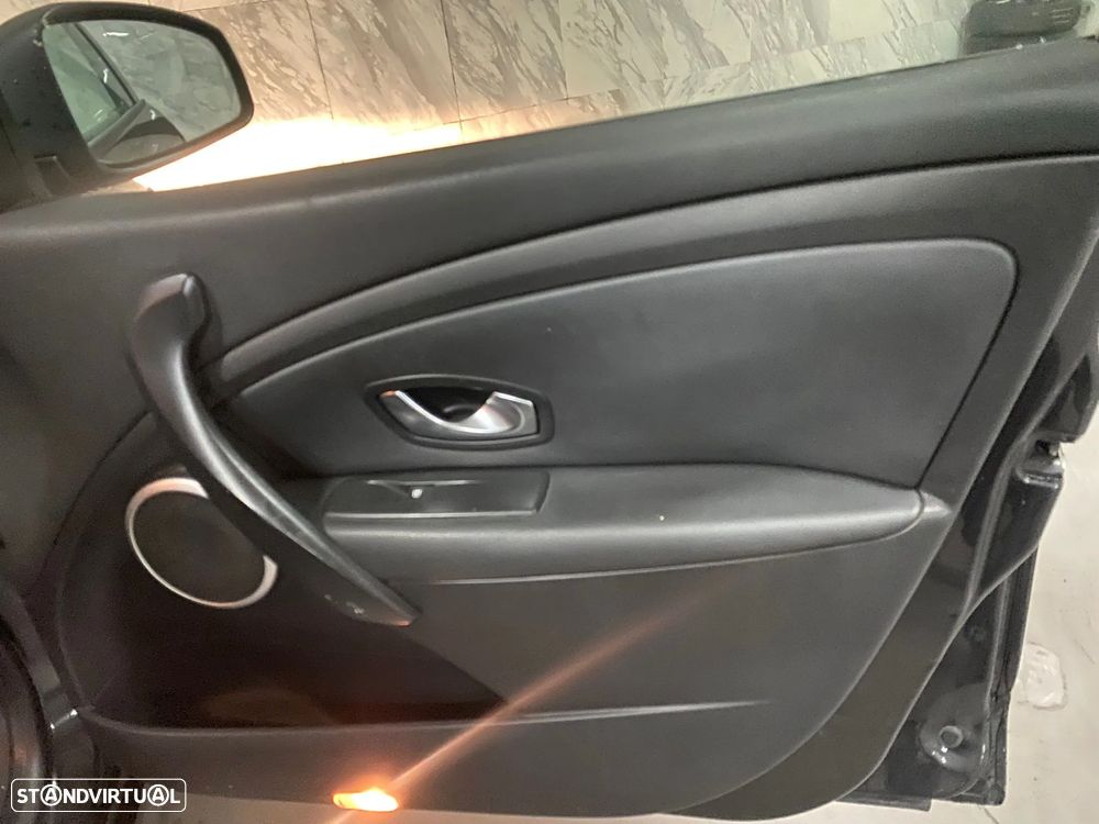 Renault Mégane 1.5 dCi Dynamique S - 18