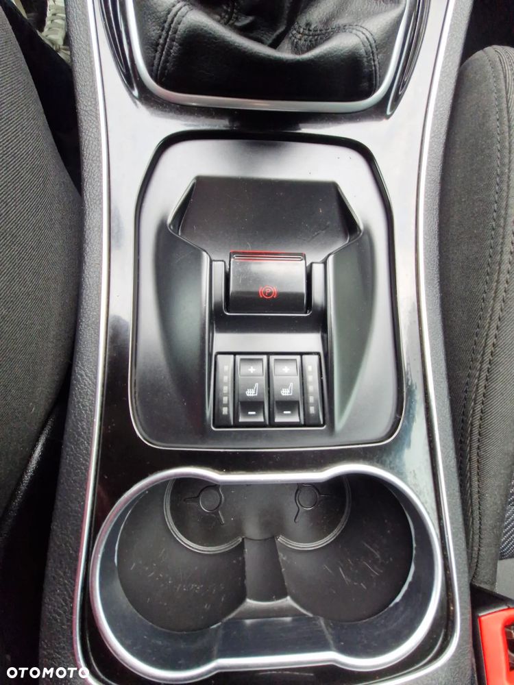 Ford S-Max 2.0 TDCi DPF Titanium - 27