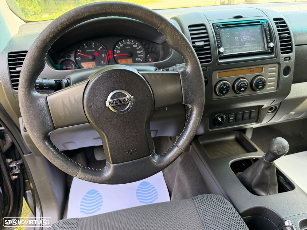 Nissan Navara 2.5 dCi CD XE Comfort - 32