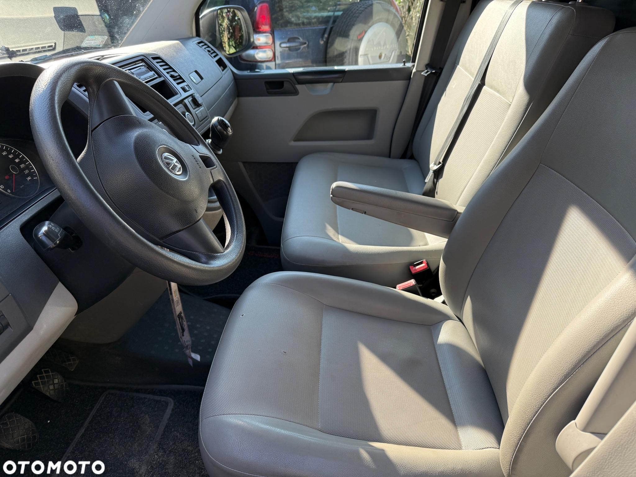 Volkswagen Transporter T5 Doka Kurz Trendline - 7